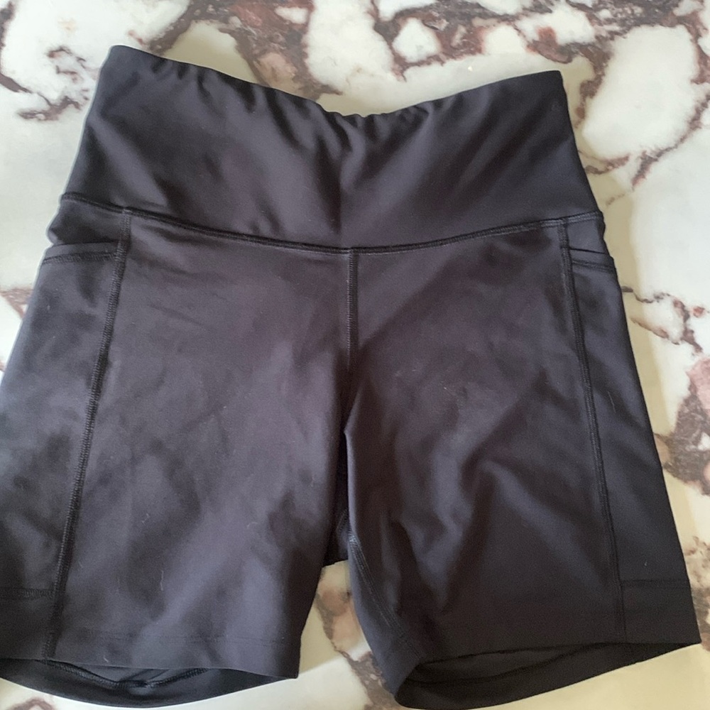 Old Navy Power Soft 5” Bike Shorts